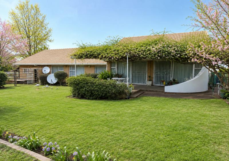 5 Bedroom Property for Sale in Helicon Heights Free State